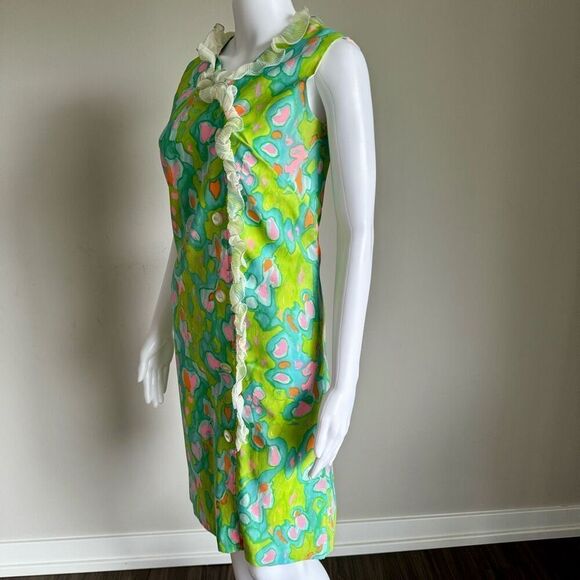 Vintage 1960’s Psychedelic Dress With Ruffle Details - Picture 3 of 5